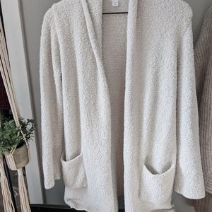 Cloud-Like Sweater with Pockets